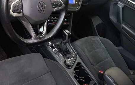 Volkswagen Tiguan II, 2021 год, 3 600 000 рублей, 16 фотография