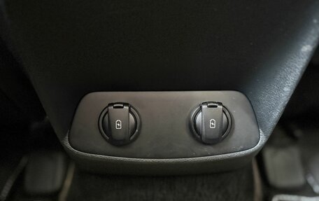 Hyundai Santa Fe IV, 2018 год, 2 690 000 рублей, 19 фотография