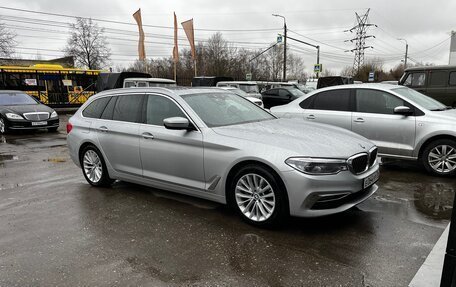 BMW 5 серия, 2018 год, 2 900 000 рублей, 2 фотография