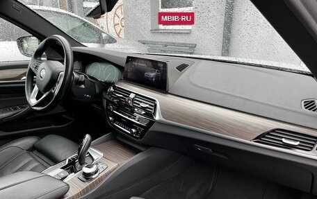 BMW 5 серия, 2018 год, 2 900 000 рублей, 8 фотография