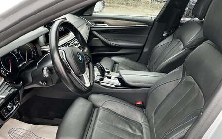 BMW 5 серия, 2018 год, 2 900 000 рублей, 15 фотография