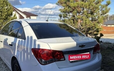 Chevrolet Cruze II, 2013 год, 690 000 рублей, 3 фотография