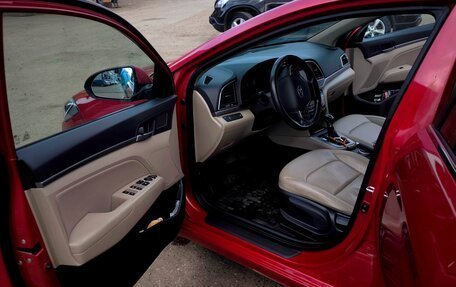 Hyundai Elantra VI рестайлинг, 2017 год, 1 600 000 рублей, 9 фотография