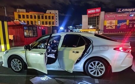 Toyota Camry, 2022 год, 3 100 000 рублей, 1 фотография