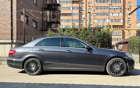 Mercedes-Benz E-Класс, 2010 год, 1 490 000 рублей, 4 фотография