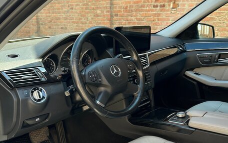 Mercedes-Benz E-Класс, 2010 год, 1 490 000 рублей, 6 фотография