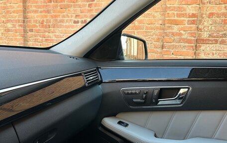 Mercedes-Benz E-Класс, 2010 год, 1 490 000 рублей, 12 фотография