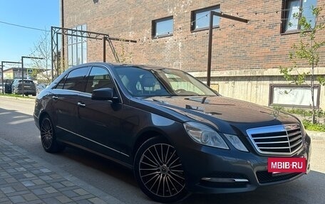 Mercedes-Benz E-Класс, 2010 год, 1 490 000 рублей, 3 фотография