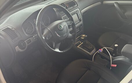 Skoda Octavia, 2010 год, 899 000 рублей, 4 фотография