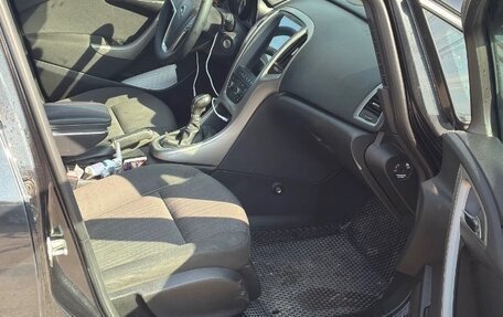 Opel Astra J, 2011 год, 600 000 рублей, 8 фотография