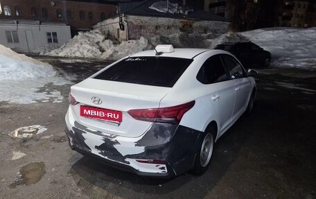 Hyundai Solaris II рестайлинг, 2018 год, 719 000 рублей, 3 фотография