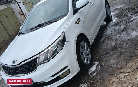 KIA Rio III рестайлинг, 2015 год, 590 000 рублей, 3 фотография