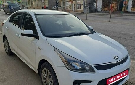 KIA Rio IV, 2019 год, 1 300 000 рублей, 2 фотография