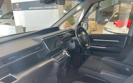 Honda Stepwgn IV, 2018 год, 2 080 000 рублей, 8 фотография