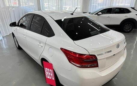 Toyota Yaris XP150 рестайлинг, 2022 год, 9 500 000 рублей, 2 фотография