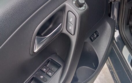 Volkswagen Polo VI (EU Market), 2017 год, 950 000 рублей, 4 фотография