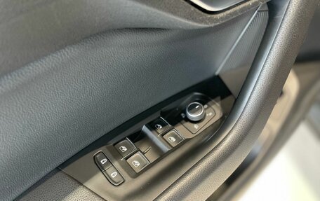 Volkswagen Touareg III, 2019 год, 3 850 000 рублей, 5 фотография