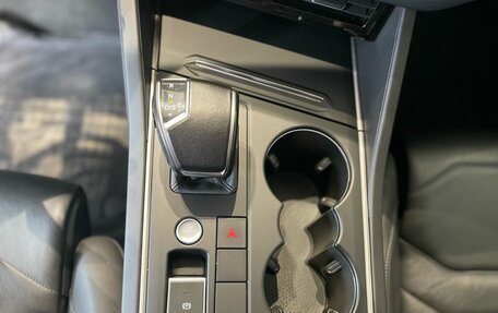 Volkswagen Touareg III, 2019 год, 3 850 000 рублей, 9 фотография