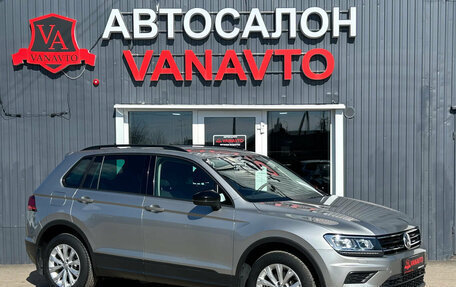 Volkswagen Tiguan II, 2020 год, 2 800 000 рублей, 3 фотография