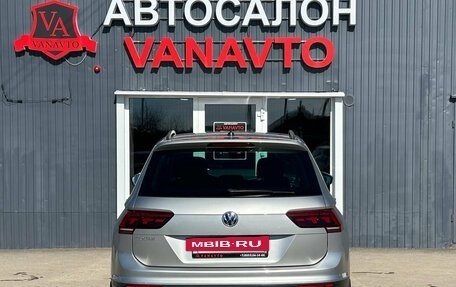 Volkswagen Tiguan II, 2020 год, 2 800 000 рублей, 7 фотография