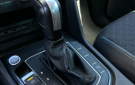 Volkswagen Tiguan II, 2020 год, 2 800 000 рублей, 19 фотография