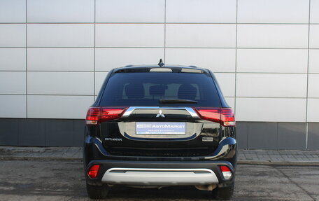 Mitsubishi Outlander III рестайлинг 3, 2020 год, 2 347 000 рублей, 7 фотография