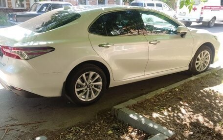Toyota Camry, 2022 год, 3 100 000 рублей, 6 фотография