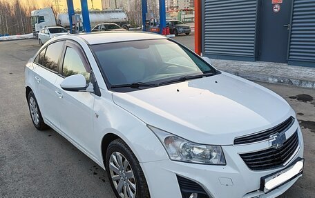 Chevrolet Cruze II, 2013 год, 800 000 рублей, 2 фотография