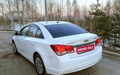 Chevrolet Cruze II, 2013 год, 800 000 рублей, 11 фотография