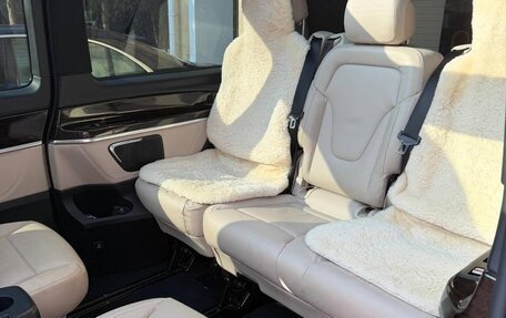 Mercedes-Benz V-Класс, 2016 год, 4 900 000 рублей, 11 фотография