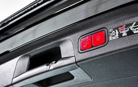 Mercedes-Benz GLE, 2025 год, 11 600 000 рублей, 38 фотография