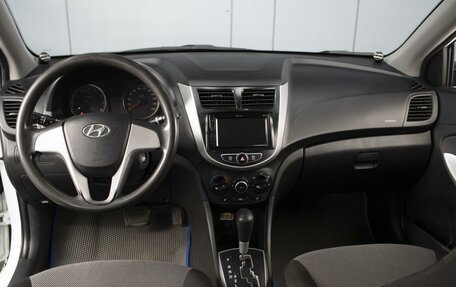 Hyundai Solaris II рестайлинг, 2014 год, 850 000 рублей, 5 фотография