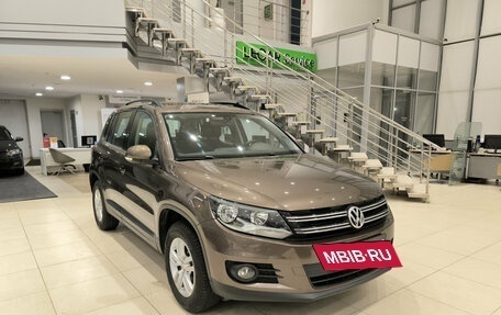 Volkswagen Tiguan I, 2015 год, 1 575 000 рублей, 3 фотография