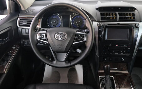 Toyota Camry, 2016 год, 1 729 000 рублей, 13 фотография