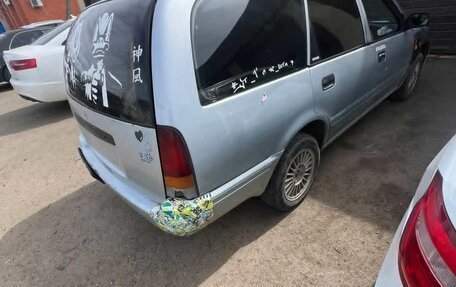 Nissan Avenir II, 1996 год, 115 000 рублей, 2 фотография