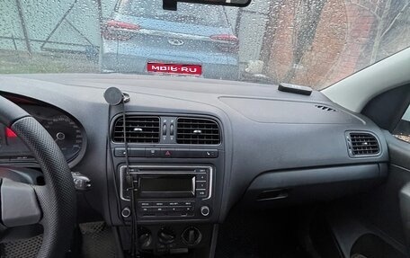 Volkswagen Polo VI (EU Market), 2014 год, 745 000 рублей, 1 фотография