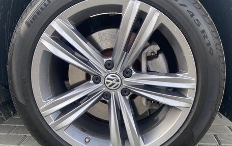 Volkswagen Tiguan II, 2018 год, 3 340 000 рублей, 5 фотография