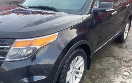 Ford Explorer VI, 2013 год, 1 500 000 рублей, 3 фотография