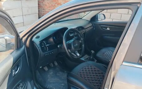 KIA Rio IV, 2017 год, 1 100 000 рублей, 6 фотография