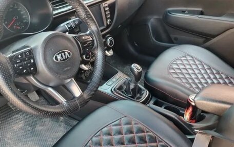 KIA Rio IV, 2017 год, 1 100 000 рублей, 8 фотография