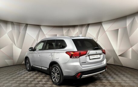 Mitsubishi Outlander III рестайлинг 3, 2018 год, 1 973 000 рублей, 4 фотография