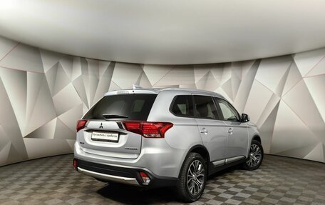 Mitsubishi Outlander III рестайлинг 3, 2018 год, 1 973 000 рублей, 2 фотография