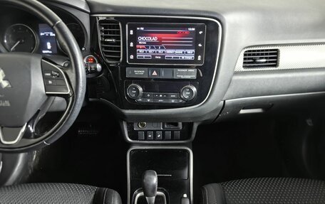 Mitsubishi Outlander III рестайлинг 3, 2018 год, 1 973 000 рублей, 15 фотография