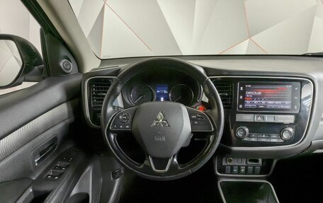 Mitsubishi Outlander III рестайлинг 3, 2018 год, 1 973 000 рублей, 20 фотография