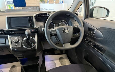 Toyota Wish II, 2013 год, 1 649 999 рублей, 15 фотография