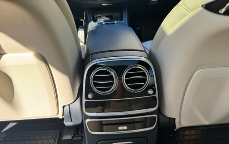 Mercedes-Benz S-Класс, 2019 год, 10 000 000 рублей, 16 фотография