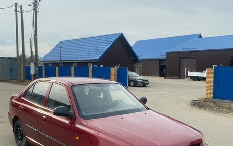 Hyundai Accent II, 2004 год, 200 000 рублей, 2 фотография