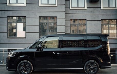 Honda Stepwgn, 2022 год, 2 250 000 рублей, 4 фотография