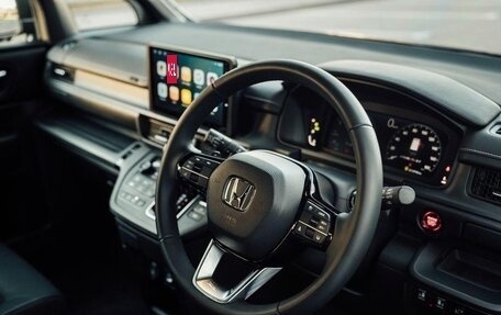 Honda Stepwgn, 2022 год, 2 250 000 рублей, 9 фотография