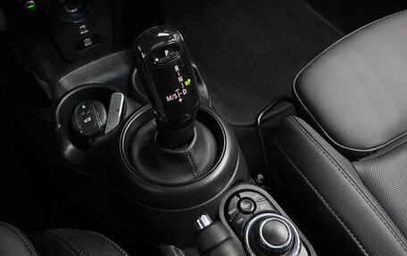 MINI Hatch, 2023 год, 1 980 000 рублей, 12 фотография